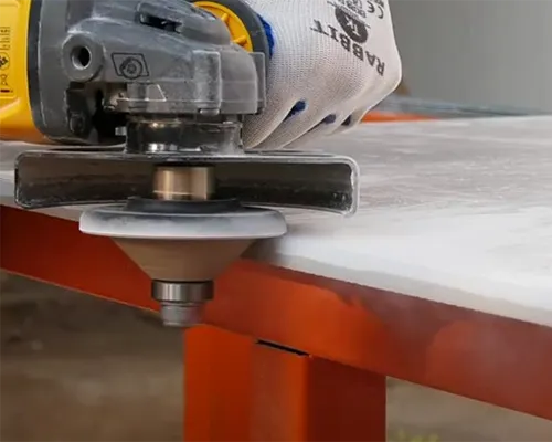 Outils de profilage de diamant